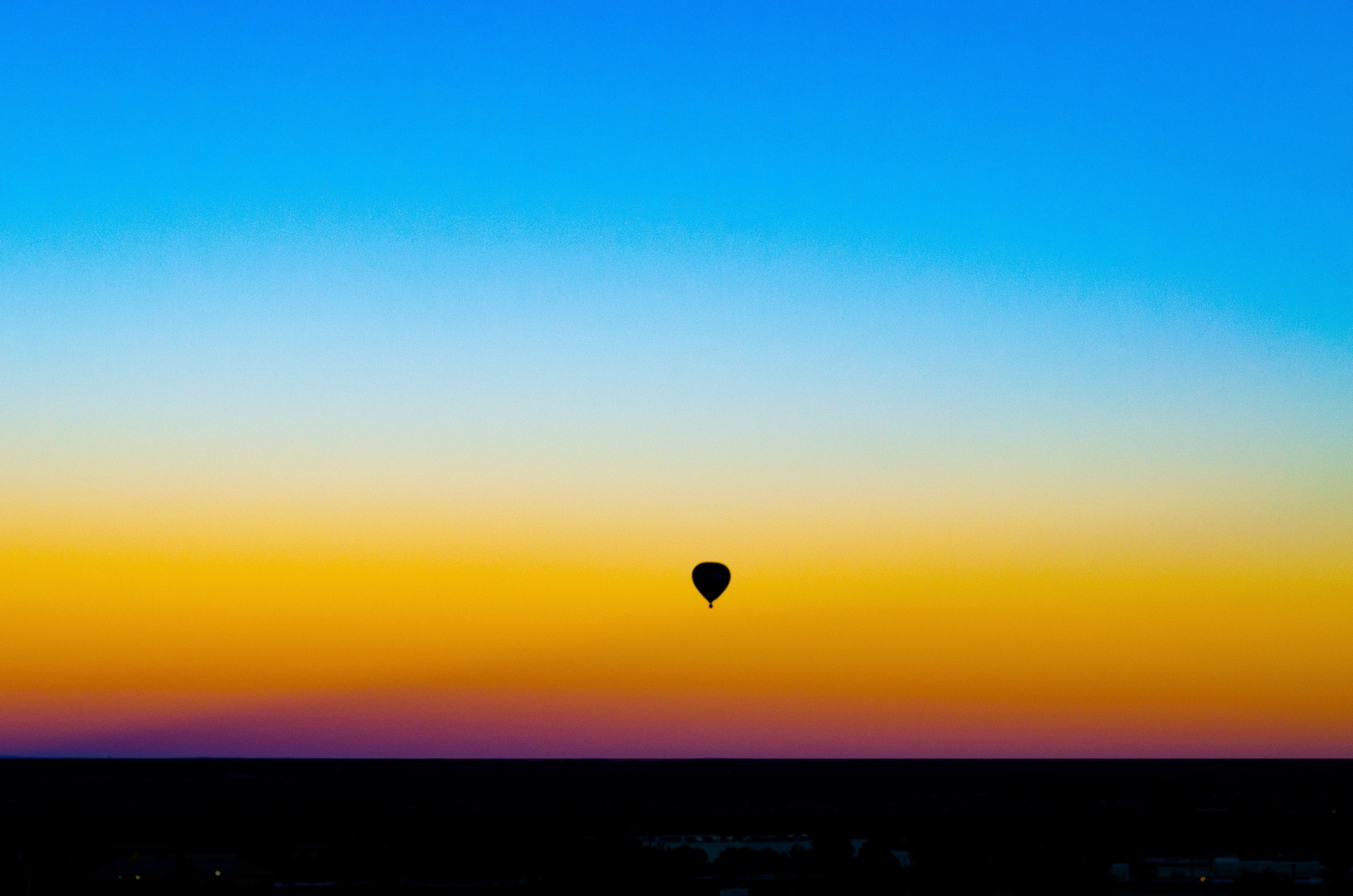 4928x3264 orange and blue sky, gradient sky, albuquerque, sunset, flying, background, wallpaper, balloon fiestum, new mexico, Free , sunrise, orange, gradient sunset, hot air balloon. Mocah.org HD Wallpaper