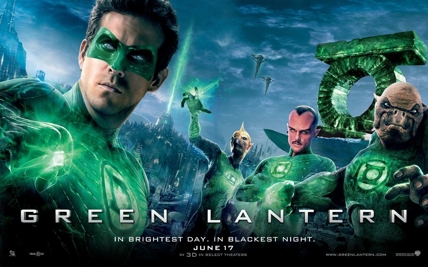why does people like or hate green lantern