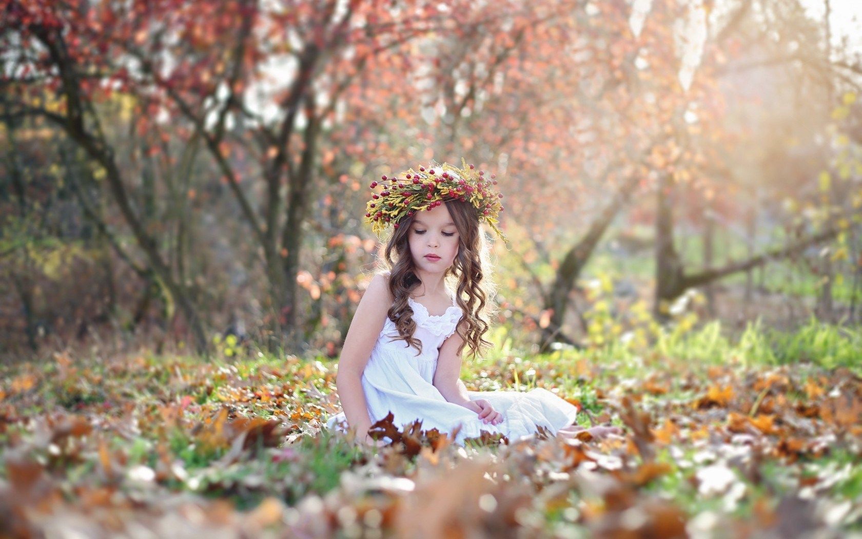 Lovely Child Girl In Autumn Hd