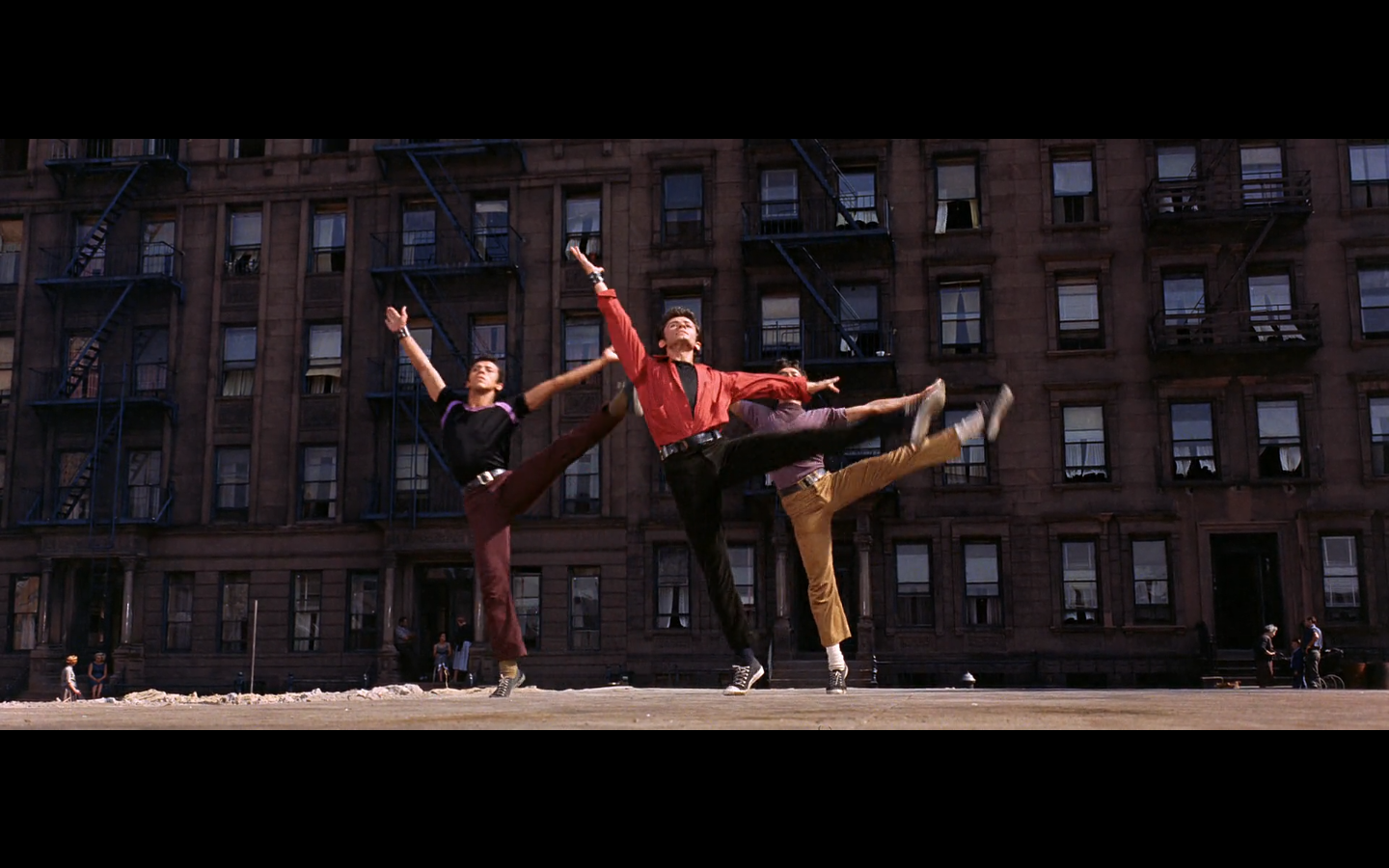 Wallpaper West Side Story August Categories Movies Pic Of The Day Tags 1440x900 #west side stor. West side story, West side story 1961, Broadway dance