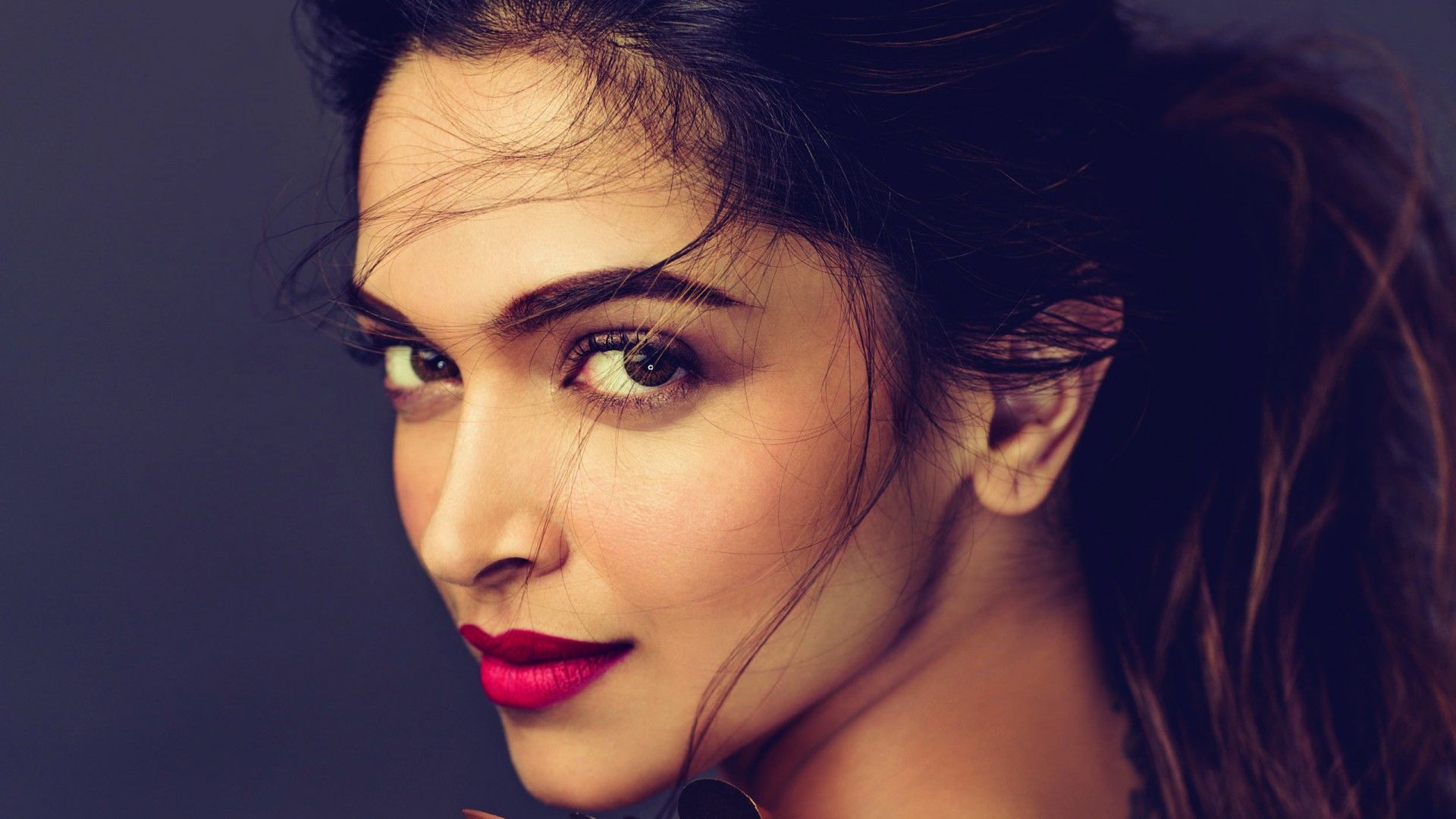 Latest Deepika Padukone Photo Wallpaper for Desktop HD