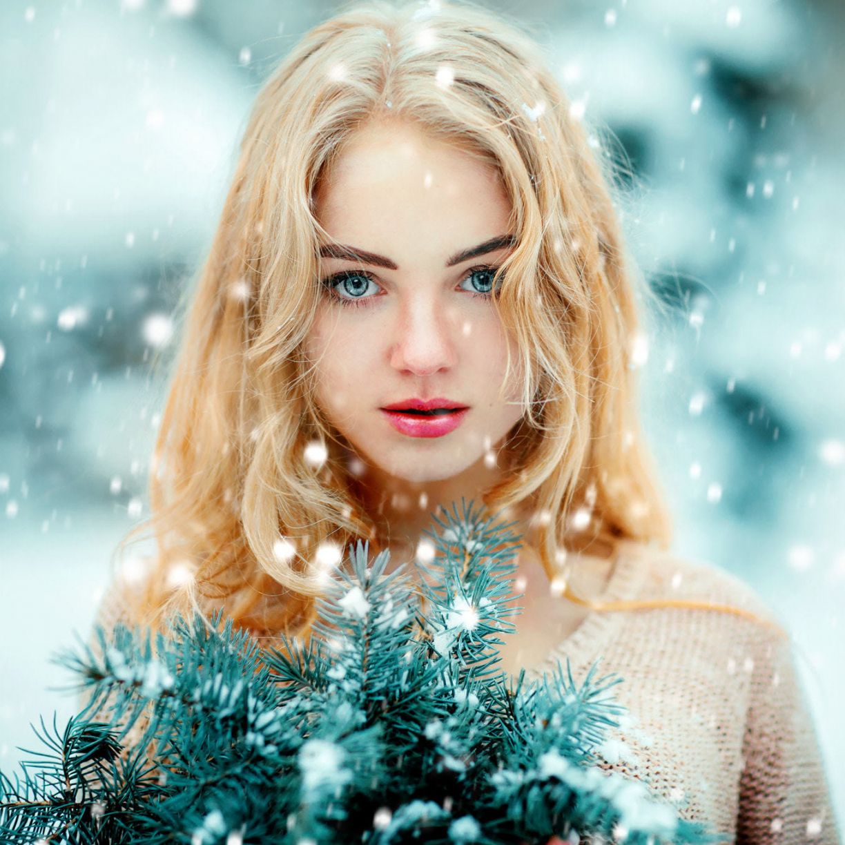 Desktop wallpaper winter, outdoor, blue eyes, girl model, beautiful, HD image, picture, background, 9e0497