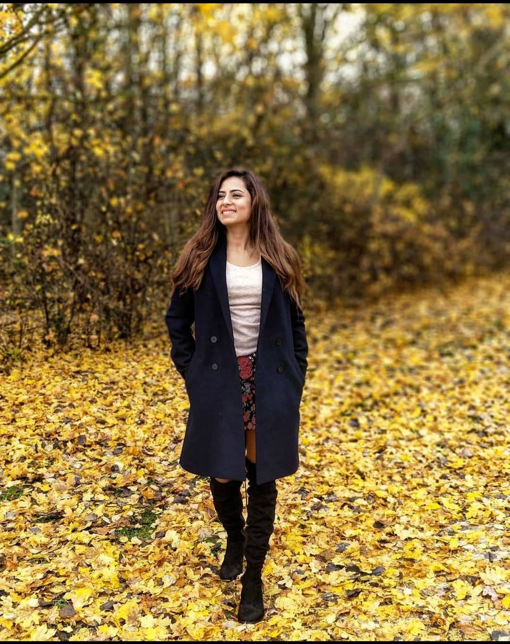 sargun mehta wallpaper