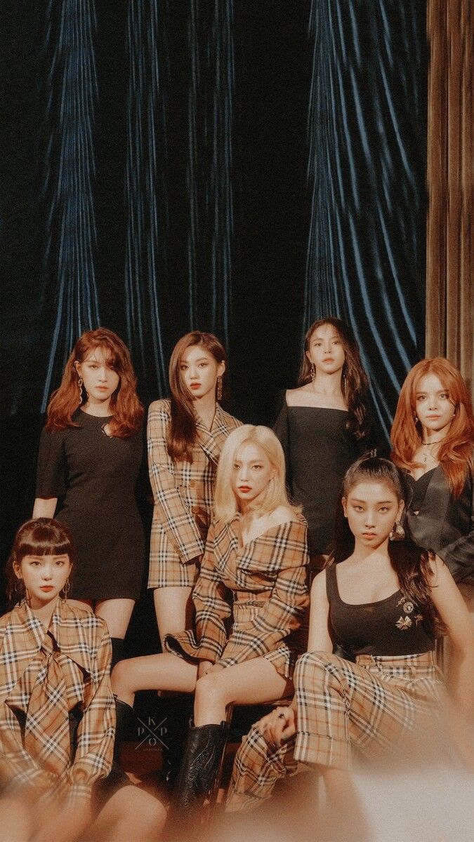 CLC MV NO Seunghee, Yujin, Seungyeon, Sorn, Yeeun, Elkie And Eunbin Wallpaper Lockscreen Kpop fondo de pantalla iPhone HD. Garotas, Fotos em grupo, K pop