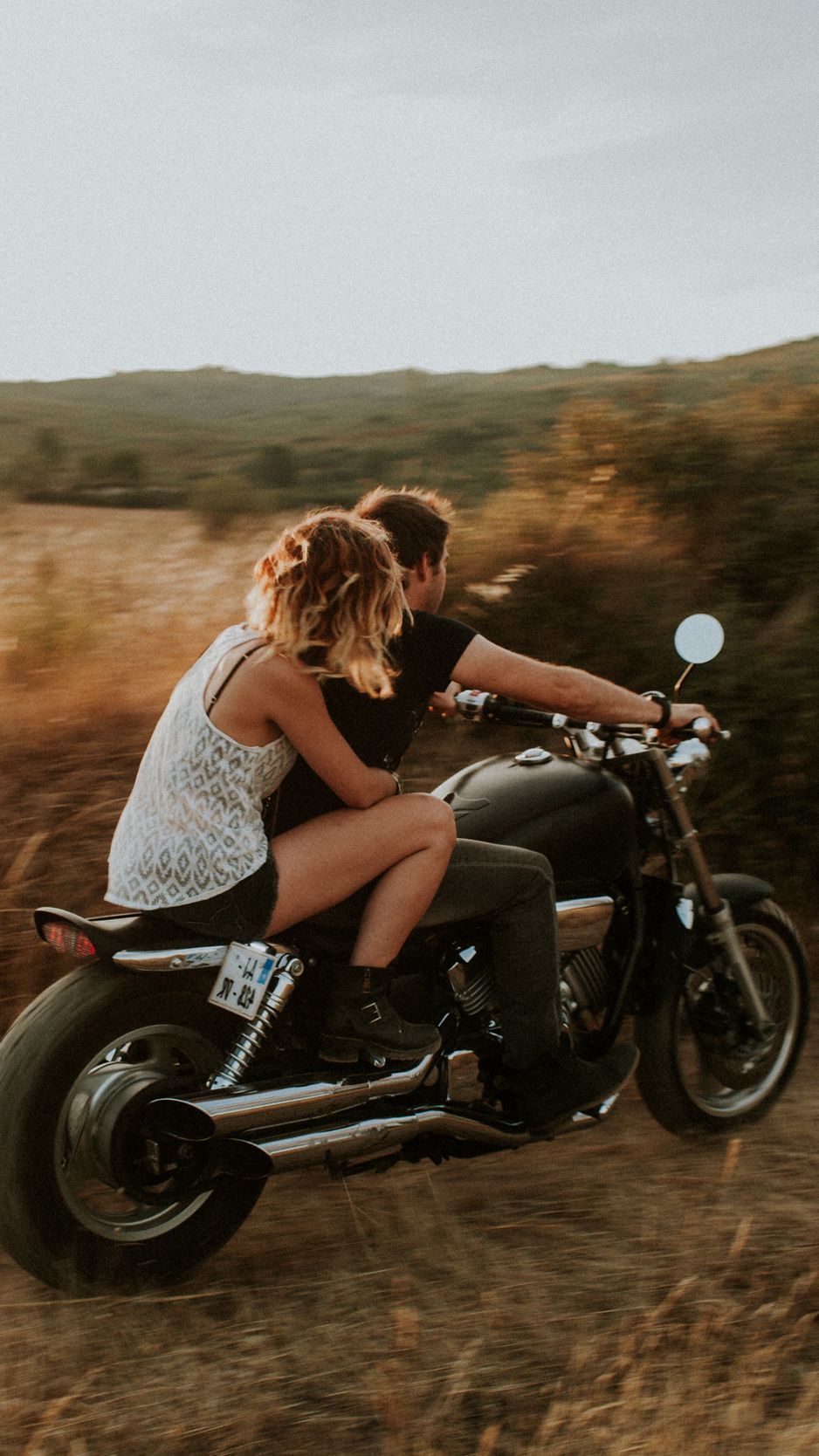 Download Wallpaper 938x1668 Couple, Motorcycle, Love, Speed Iphone 8 7 6s 6 For Parallax HD Background