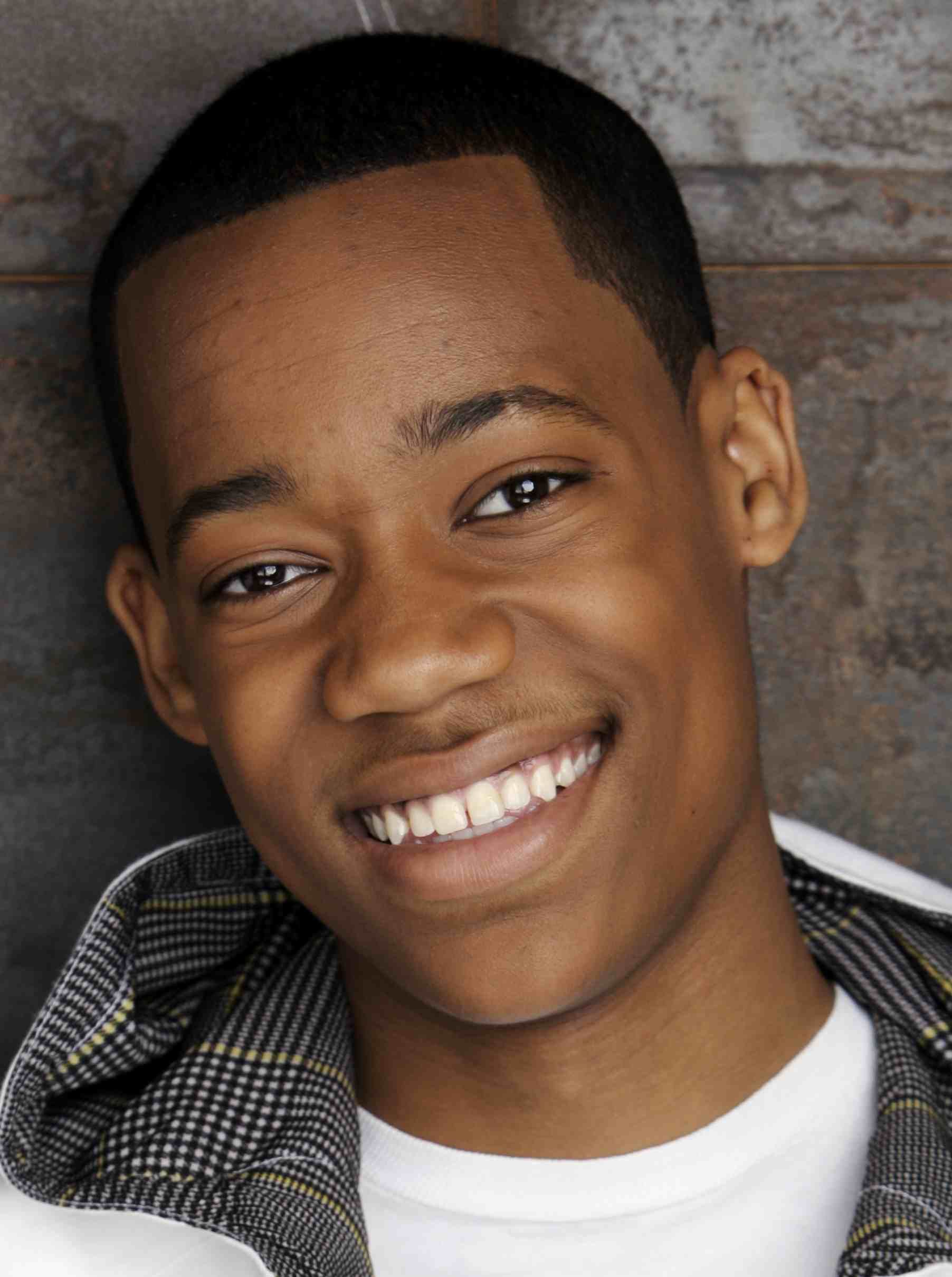 Tyler James From Everybody Hates Chris Got His First Real Girlfriend And She Is Too Cute For Words. Tyler james, African american actors, American actors