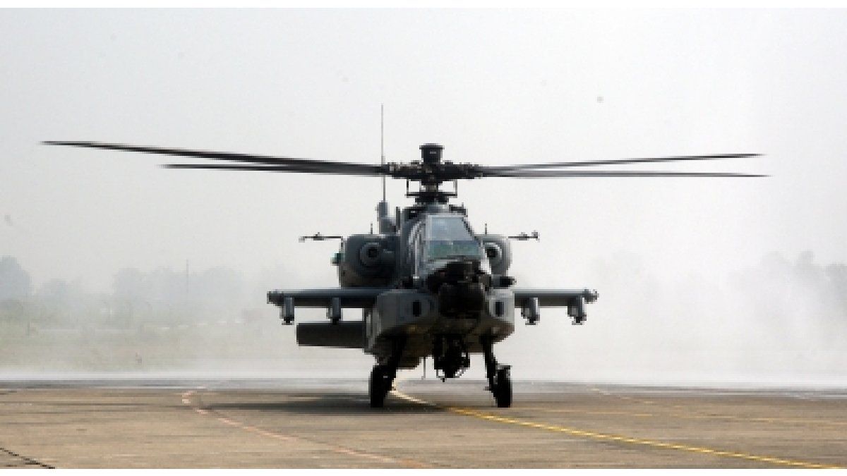 IAF received last 5 of 22 Apache attack helicopters in June