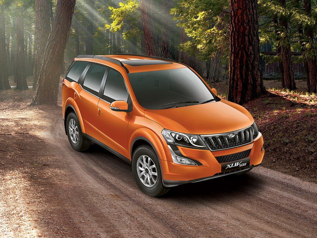 MYNEWCAR #Mahindra Launched #XUV500 Petrol With 2.2 Litre MHawk Engine With The Same 140 Bhp And 320 Nm. Priced At 15.49 Lakh (ex Showroom). The 'G' Variant Is A Fully Loaded And