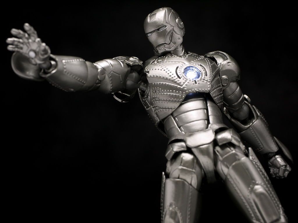 Review: Revoltech series No.035 Iron Man Mark No.18 Big Size Image