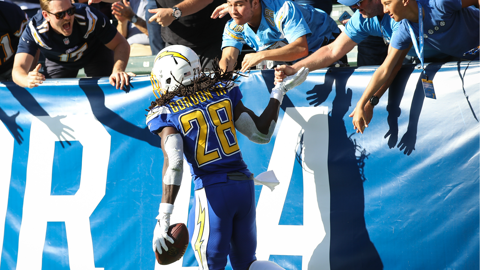 Does Melvin Gordon's response to a fantasy football tweet hint at return to Chargers?
