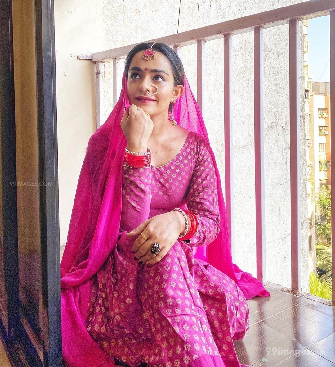 Apoorva Arora Hot HD Photo & Wallpaper for mobile, WhatsApp DP (1080p) (1080x1182)