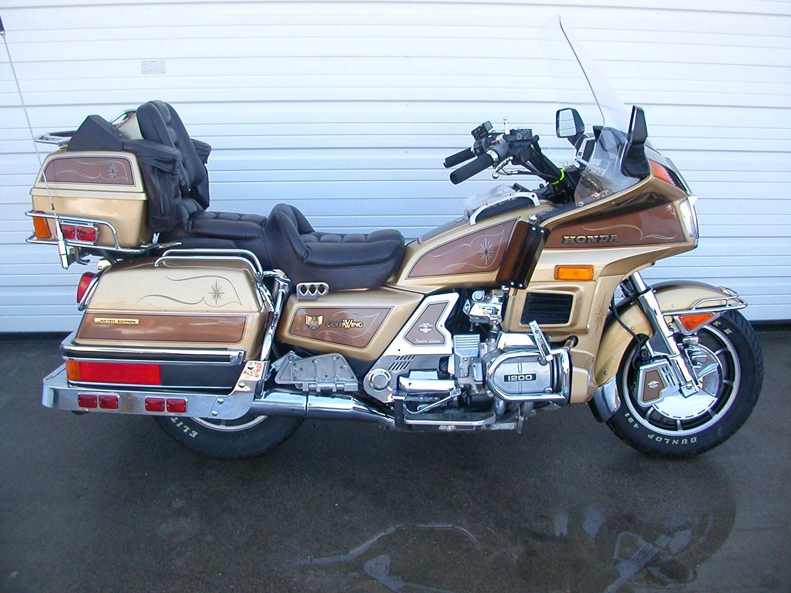 Honda Goldwing GL1200 HD Wallpaper. Goldwing trike, Goldwing, Vintage honda motorcycles
