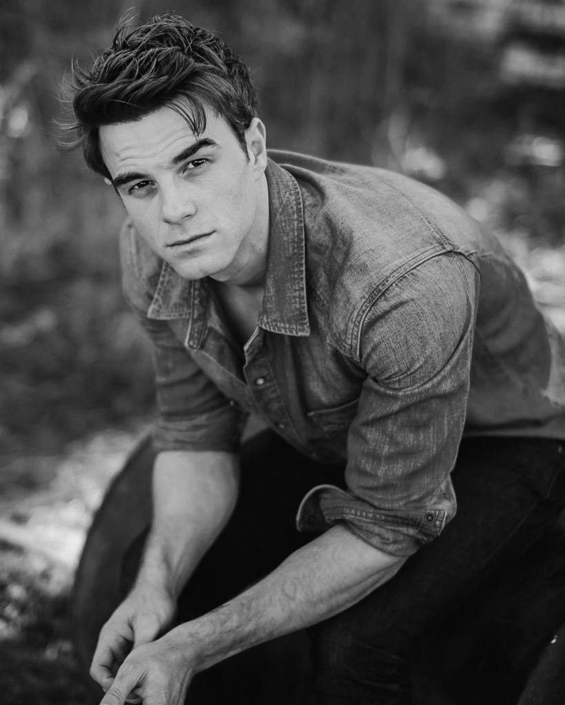 Nathaniel Buzolic can replace all things, but one. My soul. So once you've read this, know this xX