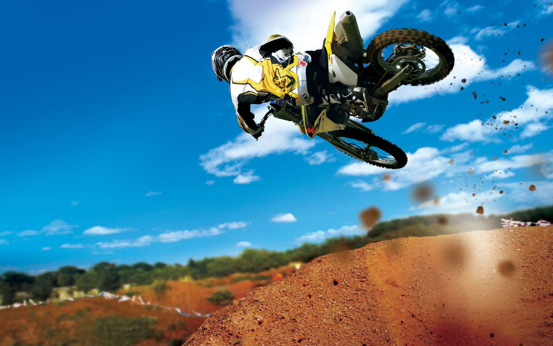 Dirt Bike Jumping Wallpaper