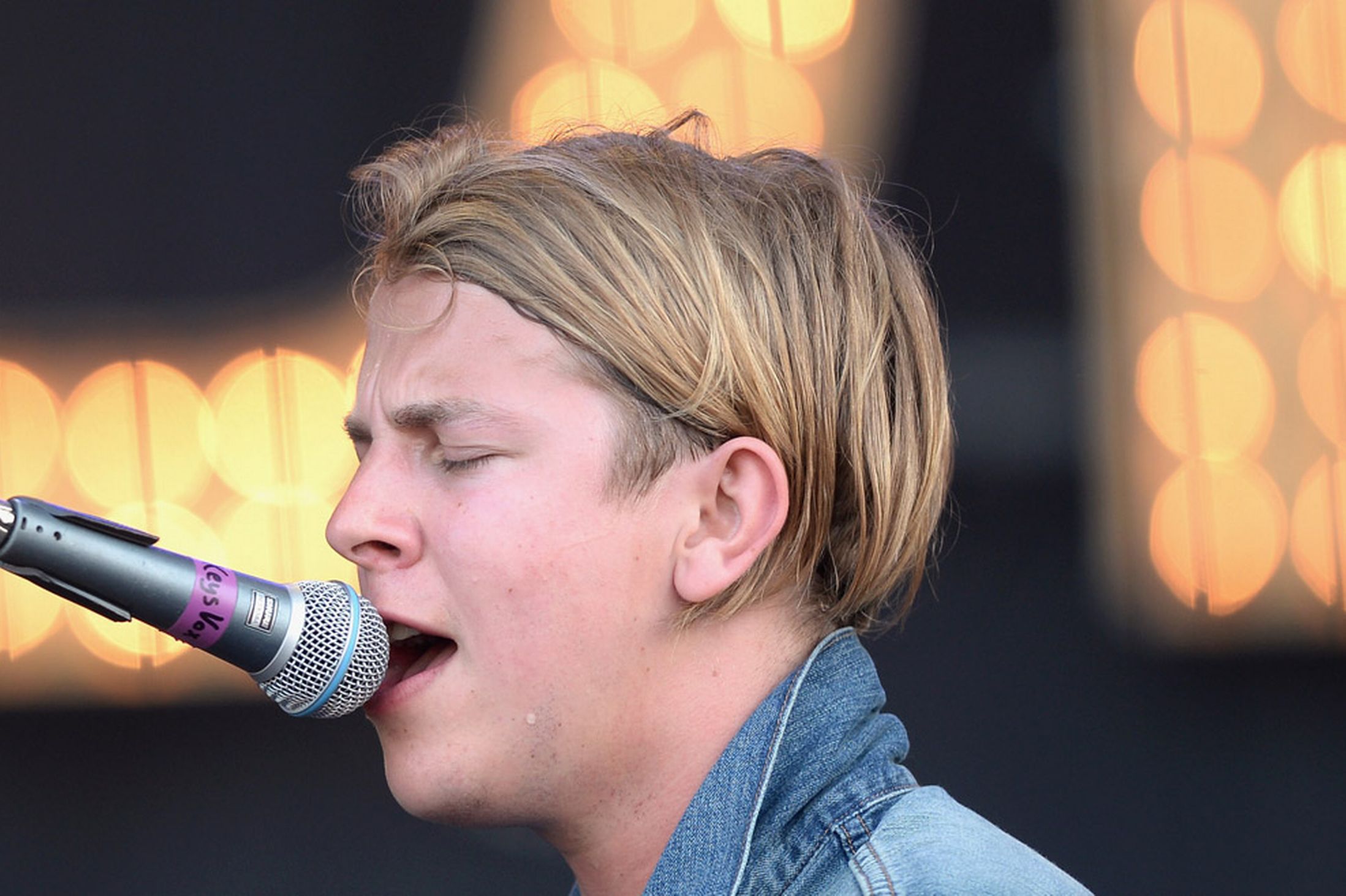 Tom Odell HD Wallpaper
