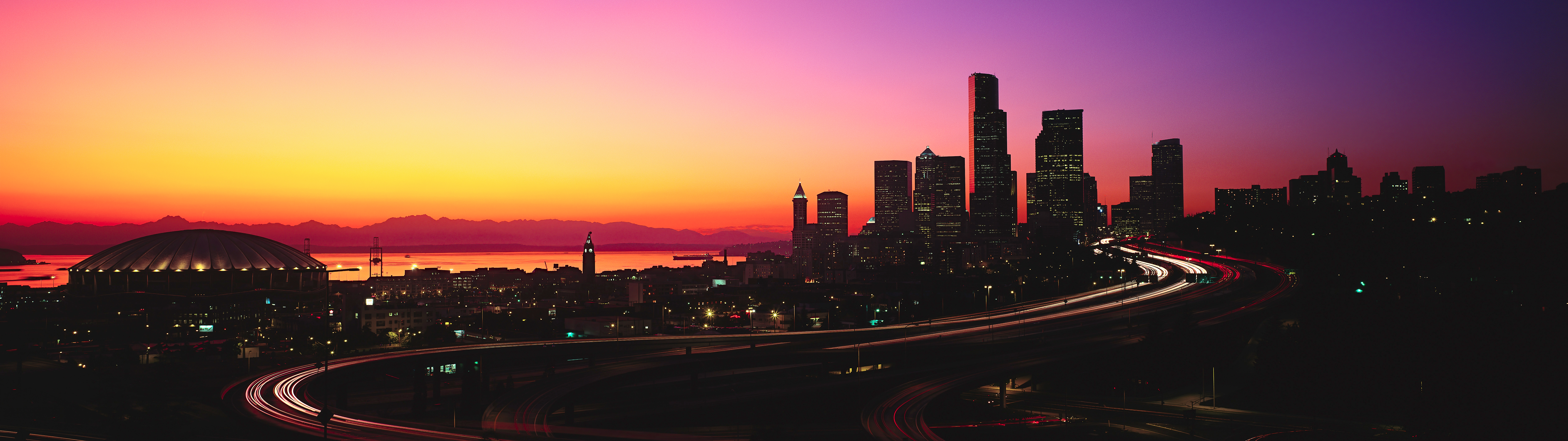 Seattle Skyline [7680x2160]