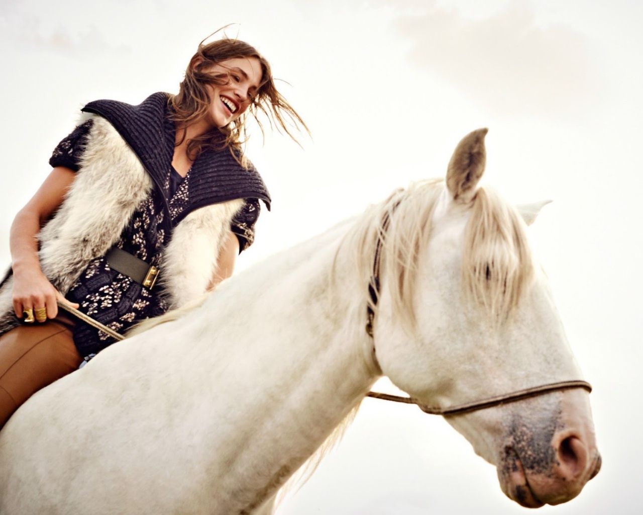 Girl riding on a white horse Desktop wallpaper 1280x1024