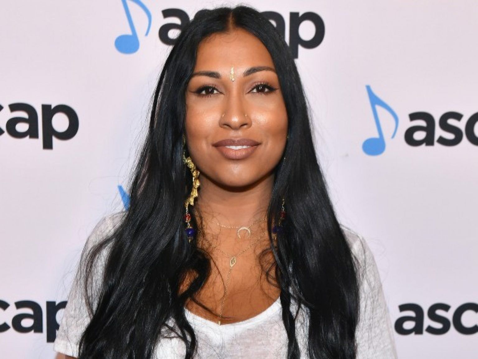 Melanie Fiona's Hair Is Now 14 Inches Shorter, And You Have To See Her Big Chop
