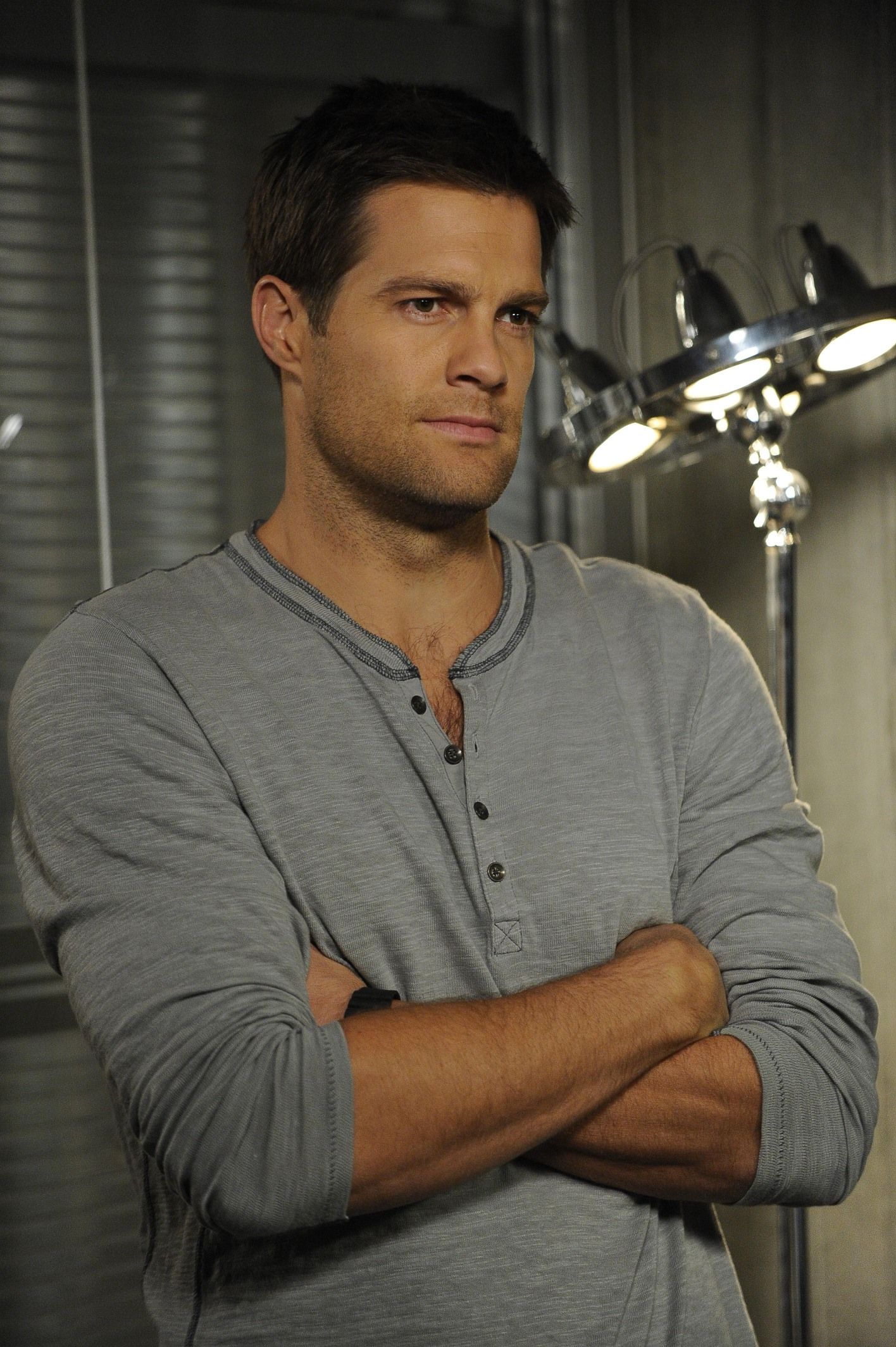 Pictures of Geoff Stults.