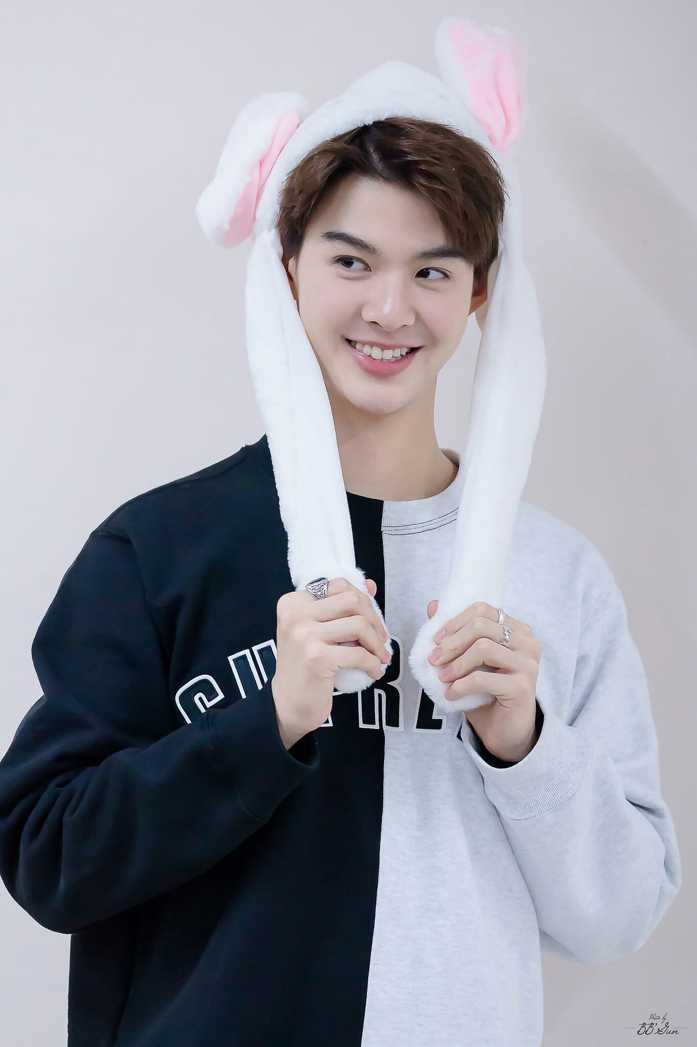 Saint Suppapong. Selebritas, Aktris, Aktor