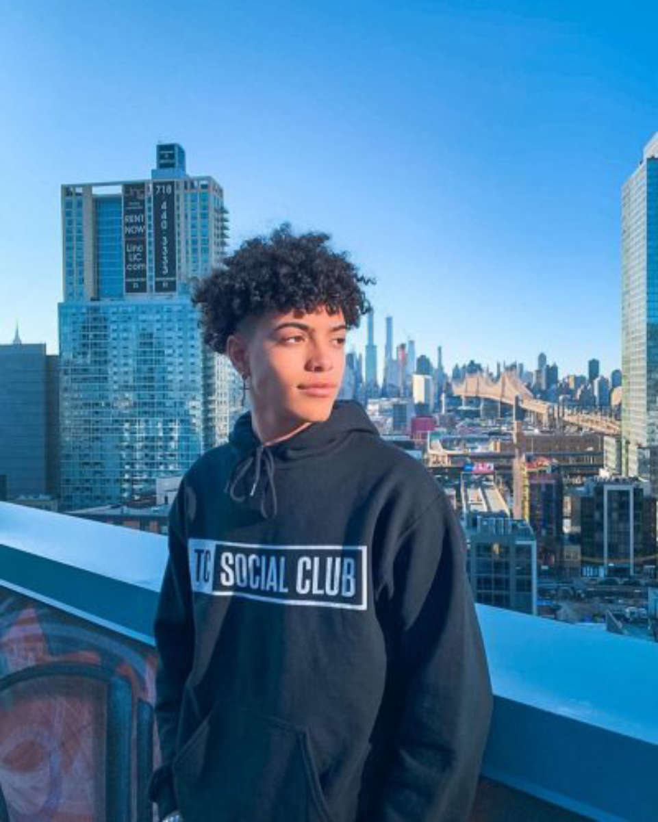 Derek Trendz. Articles and image about light skin boys, boys hoodies, cute lightskinned boys in 2020