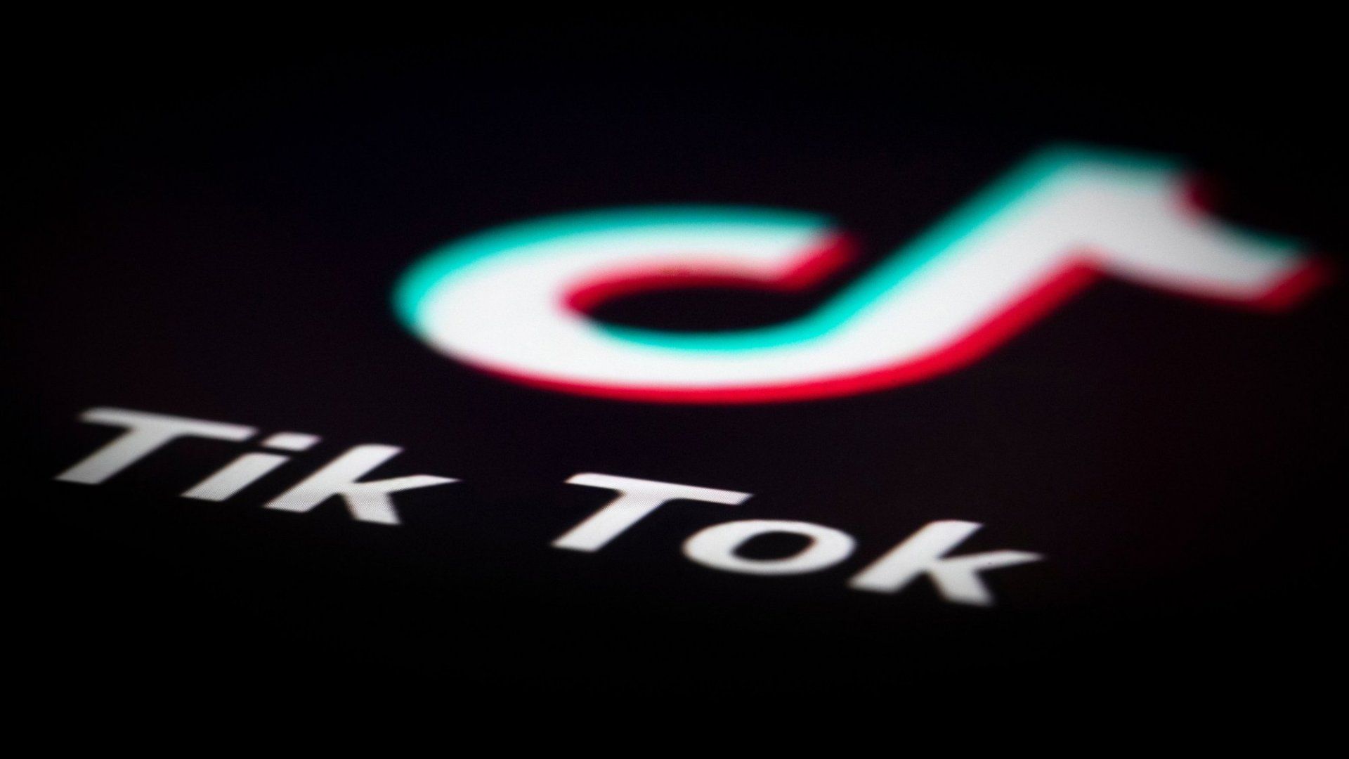 The Department of Defense Is Warning People Not to Use TikTok Over National Security Concerns