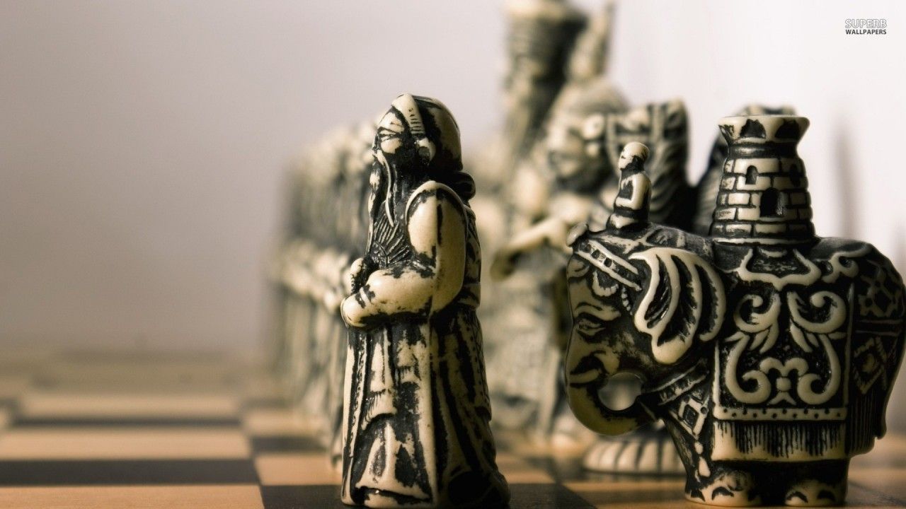 Vintage chess pieces, photography wallpaper. Vintage chess pieces, photography