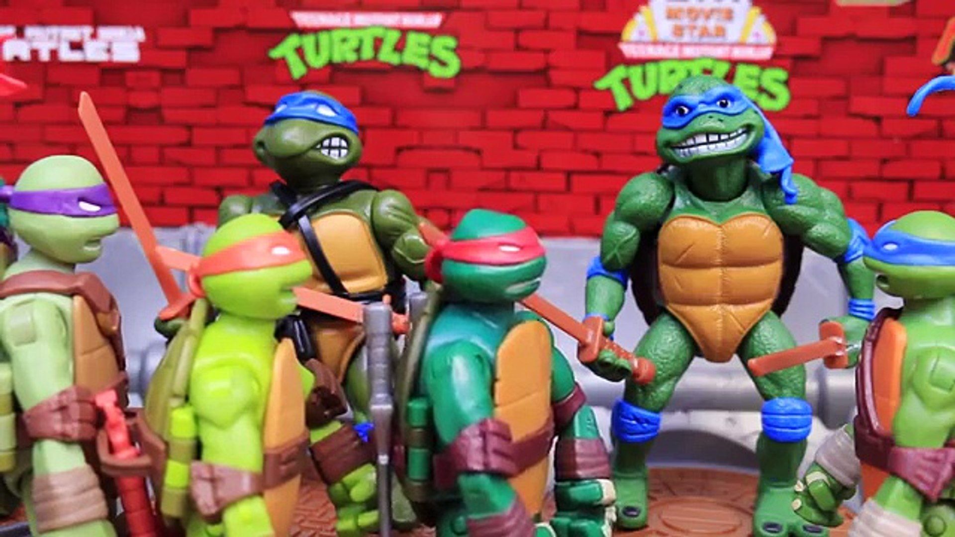 Teenage Mutant Ninja Turtles History Lesson with TMNT Classic and Fast Forward with Live Action Toys