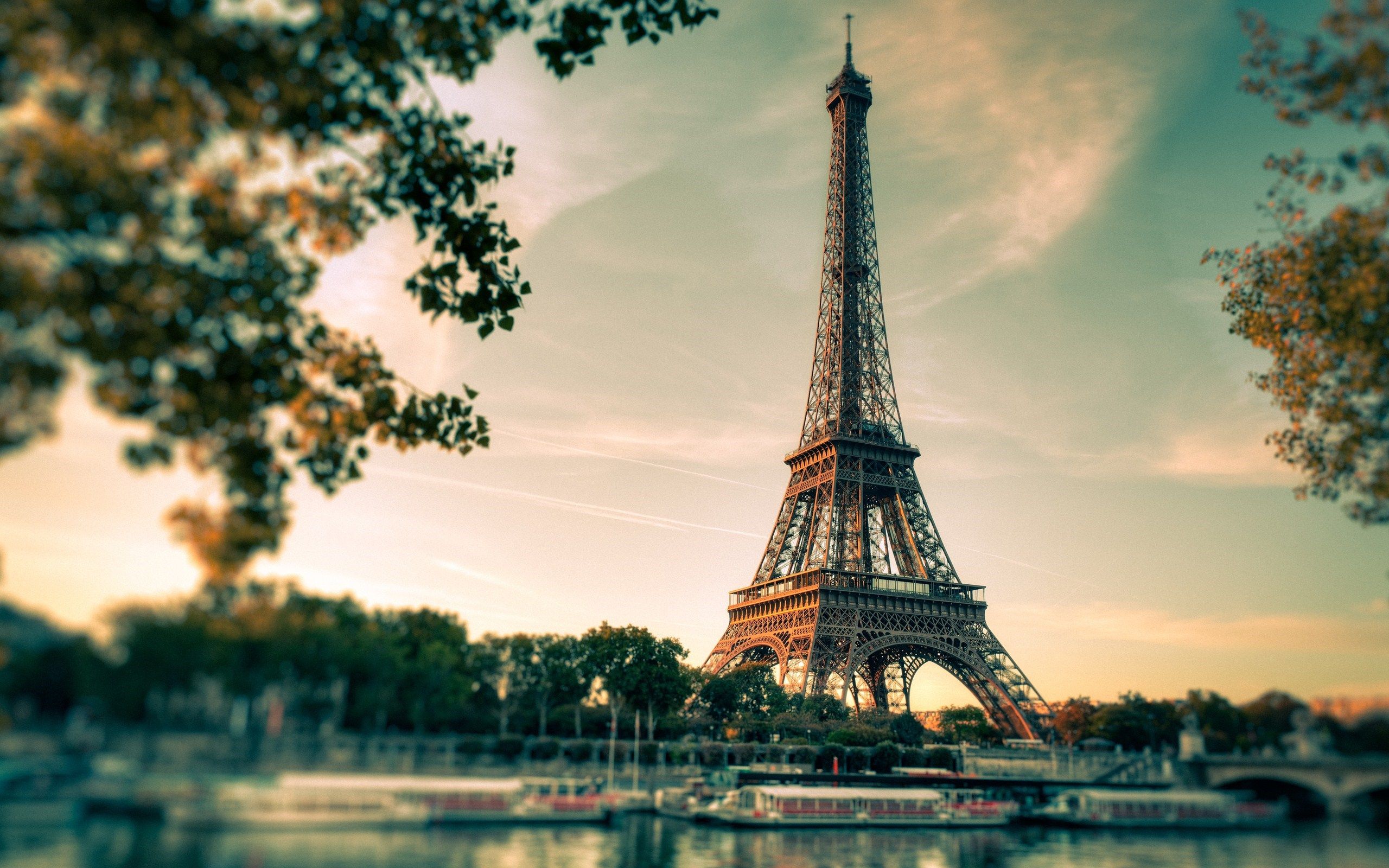 Paris Eiffel Tower France Sunset City River Photo wallpaperx1600