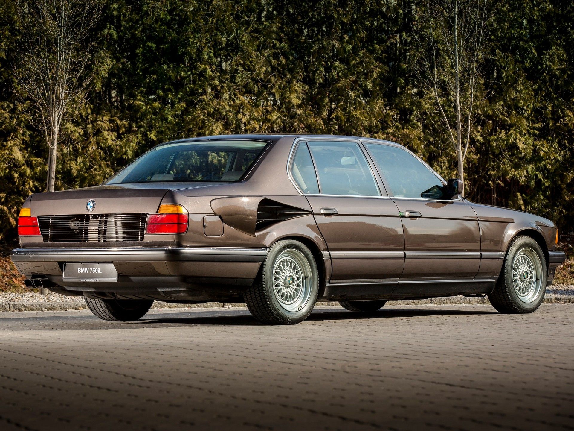 BMW 767iL Goldfisch's V16 Engine Was A Masterpiece That Never Made It Into Production
