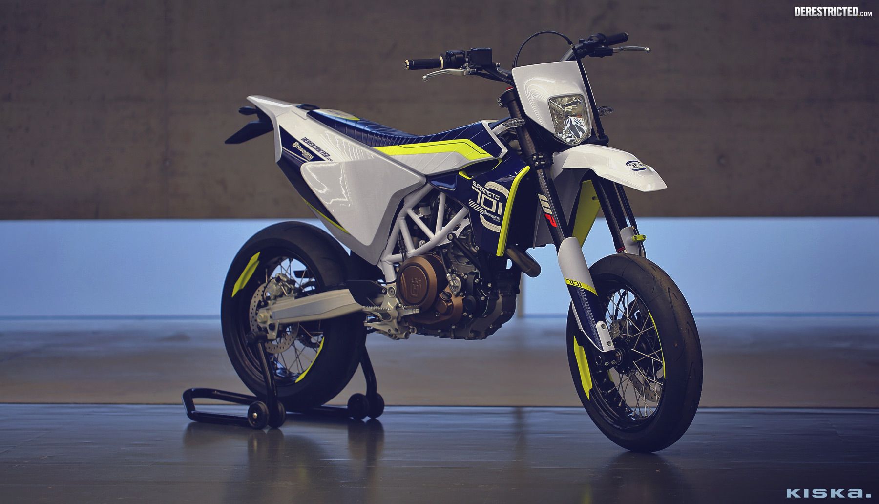 Husqvarna also back in the #kiskadesign studio :) #supermoto