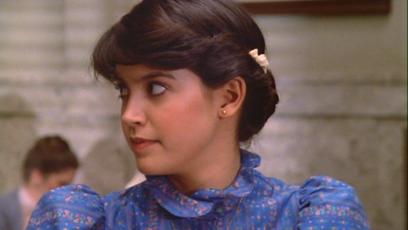 Phoebe Cates as Kate Beringer in 'Gremlins' Cates Image - ファンポップ