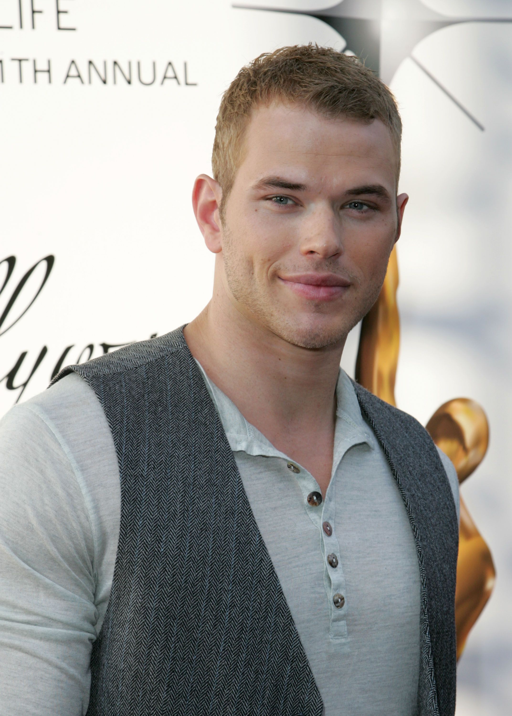 Kellan Lutz wallpaper