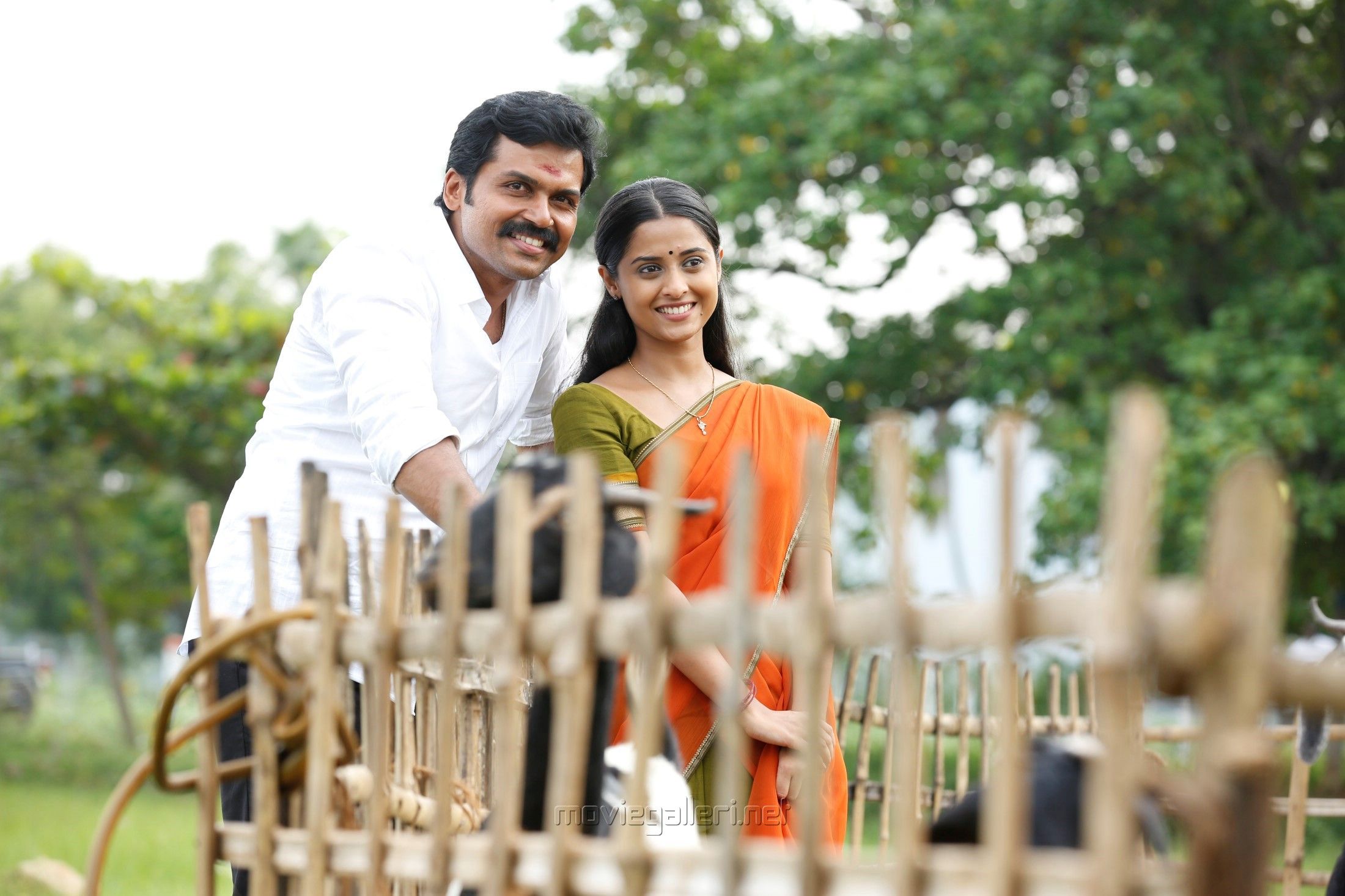 Kadaikutty Singam Movie Image HD. Karthi, Sayyeshaa, Arthana Binu. New Movie Posters