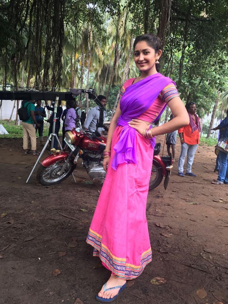 Karthi And Sayyeshaa Upcoming Movie Kadaikutty Singam HD Stills