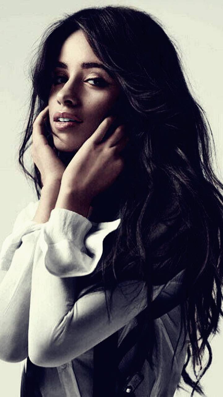 Camila Cabello Wallpaper