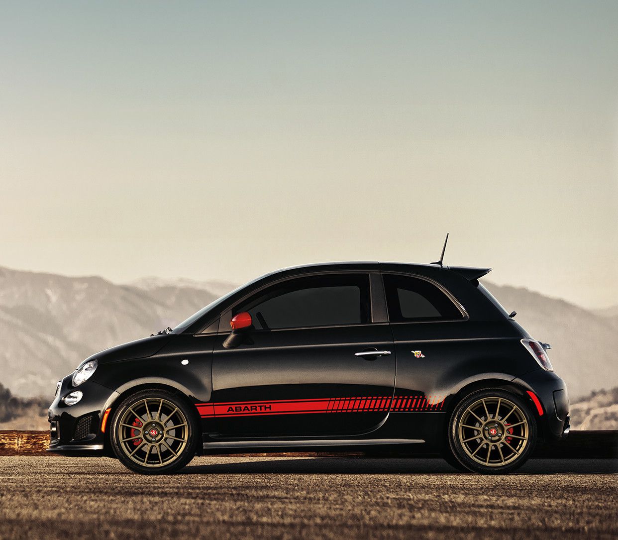 FIAT 500 Door Sub Compact Car
