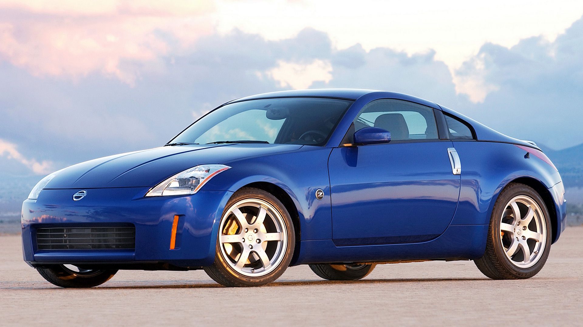Nissan 350Z Wallpaper, Specs & Videos