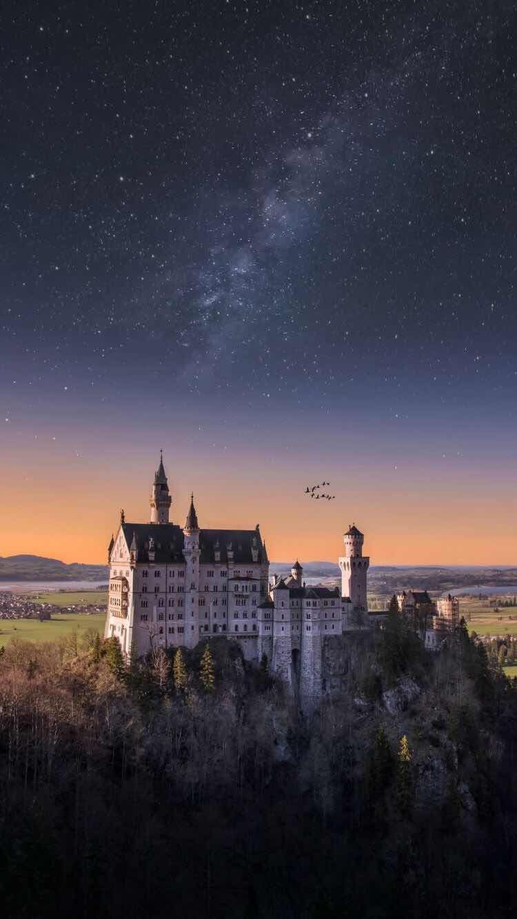 iPhone and Android Wallpaper: Starry Castle Wallpaper for iPhone and Android. Fotografi, Fotografi remaja