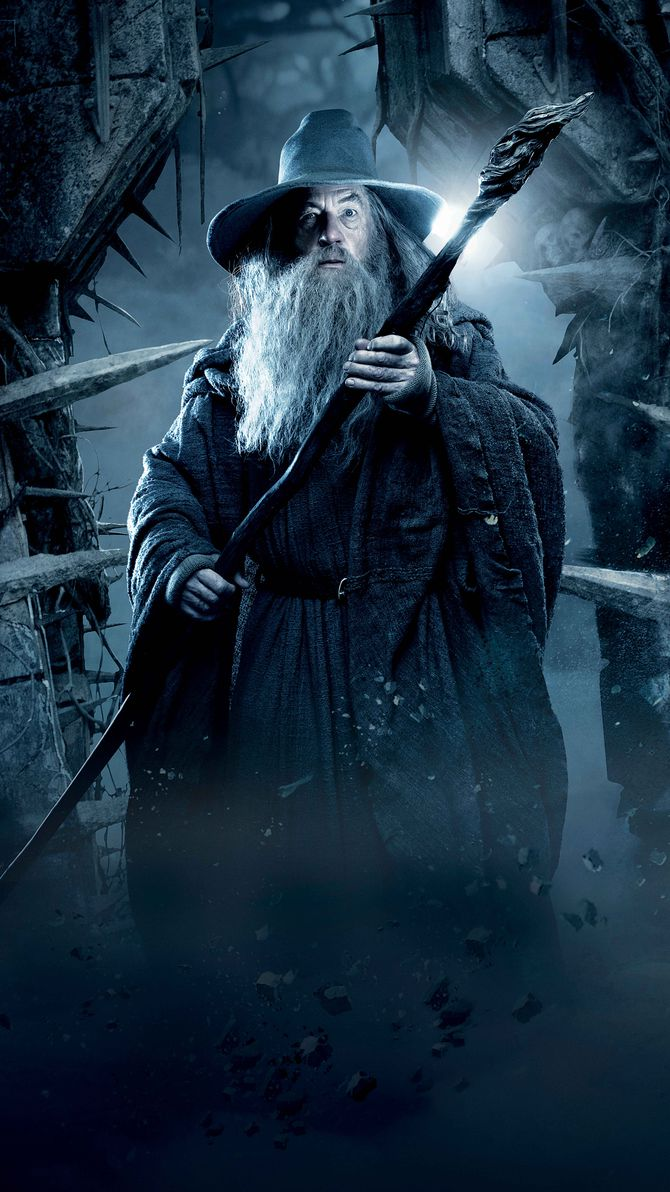 The Hobbit: The Battle of the Five Armies (2014) Phone Wallpaper. Moviemania. The hobbit, Gandalf, Gandalf the grey