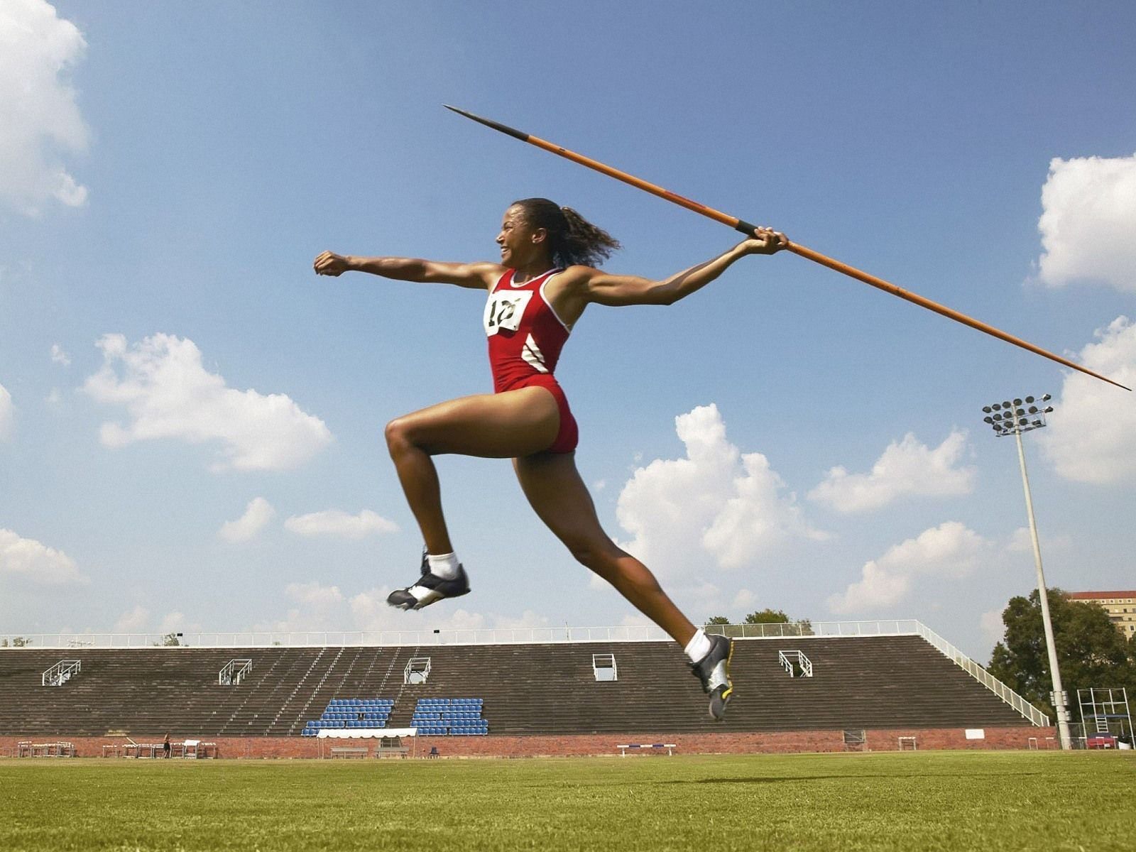 girls javelin. Women Javelin Throw 1600x1200 Wallpaper, 1600x1200 Wallpaper. Javelin throw, Track and field, Javelin
