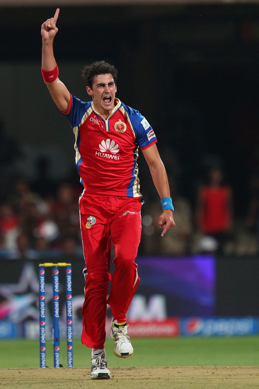 Mitchell Starc exults after a wicket. Photo. Pepsi Indian Premier League