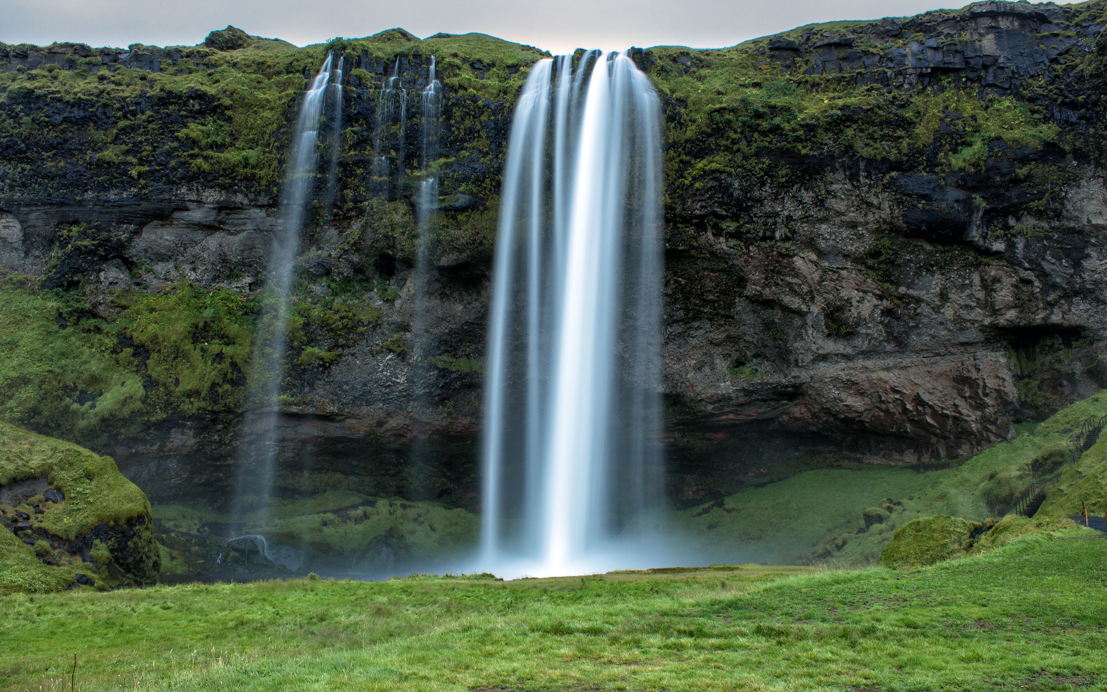 Seljalandsfoss waterfall, Iceland wallpaper and image, picture, photo