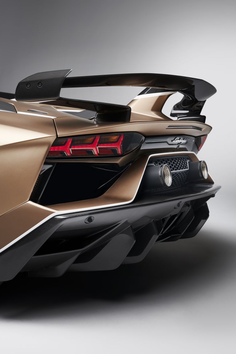 Lamborghini Aventador SVJ roadster quality free high resolution car image