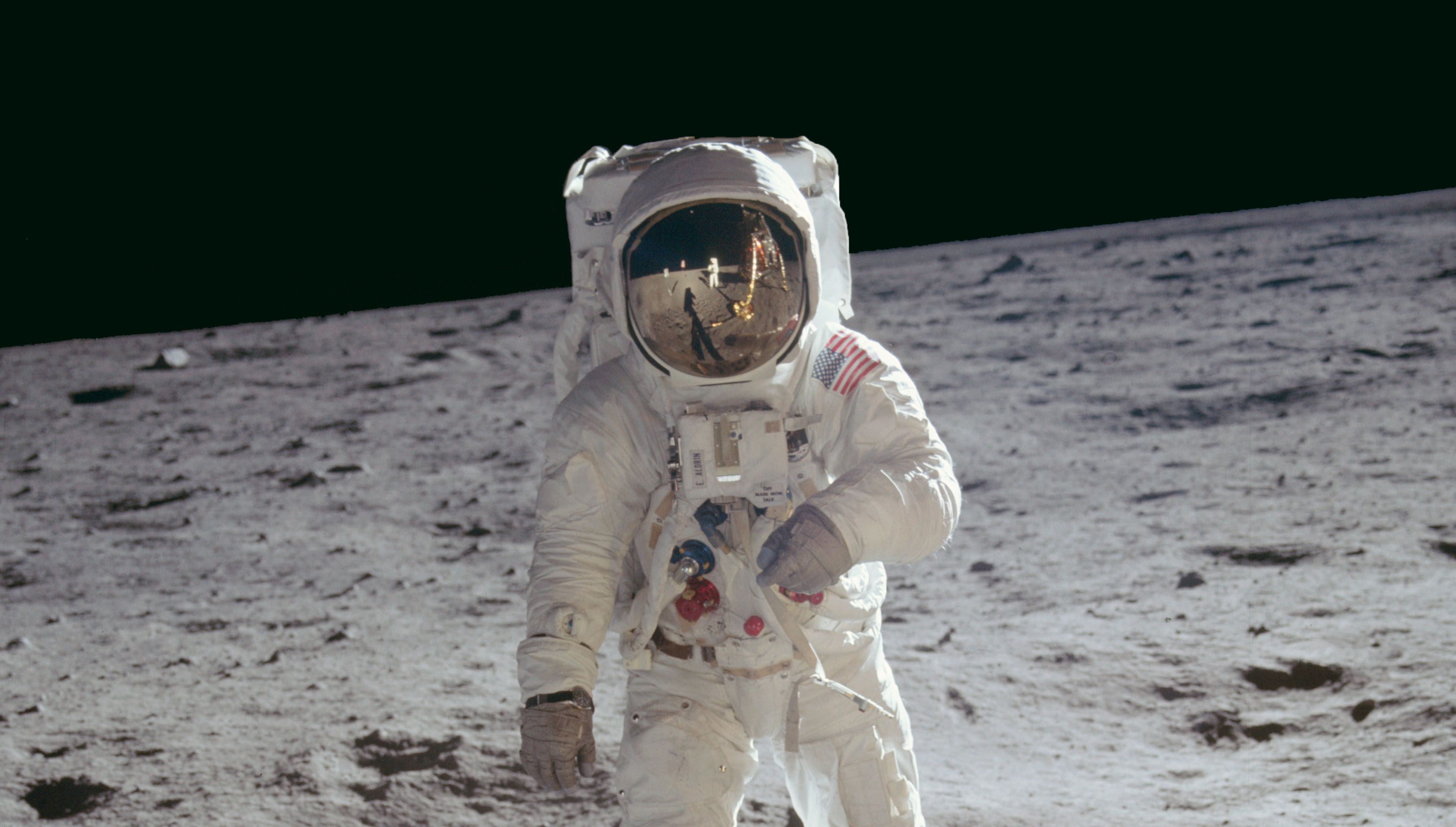 Apollo 11 1080p Wallpaper. Apollo Apollo 11 mission, Space suit