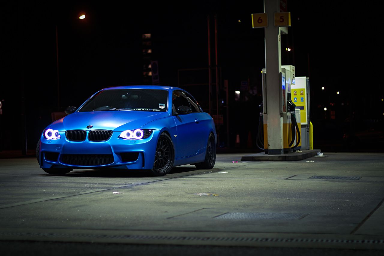 Wallpaper BMW 335i e93 Blue auto night time