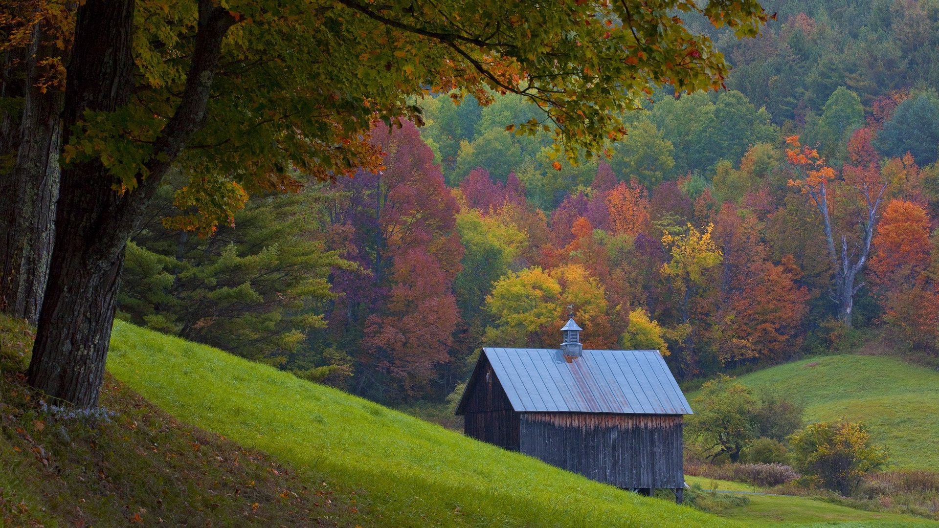 Vermont Landscape Wallpaper. Vermont autumn wallpaperx1080. Old barns, Vermont, Autumn wallpaper hd