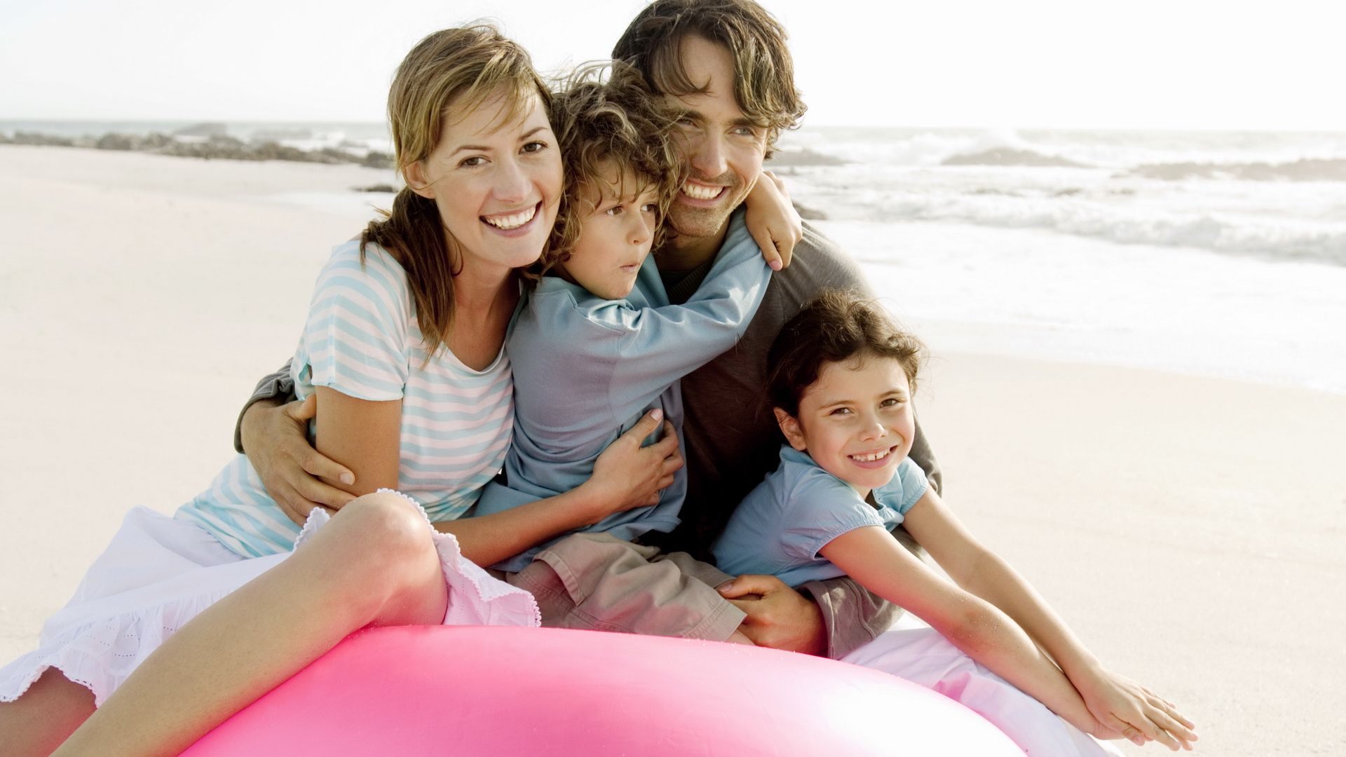 Happy family on the beach Desktop wallpaper 1920x1080