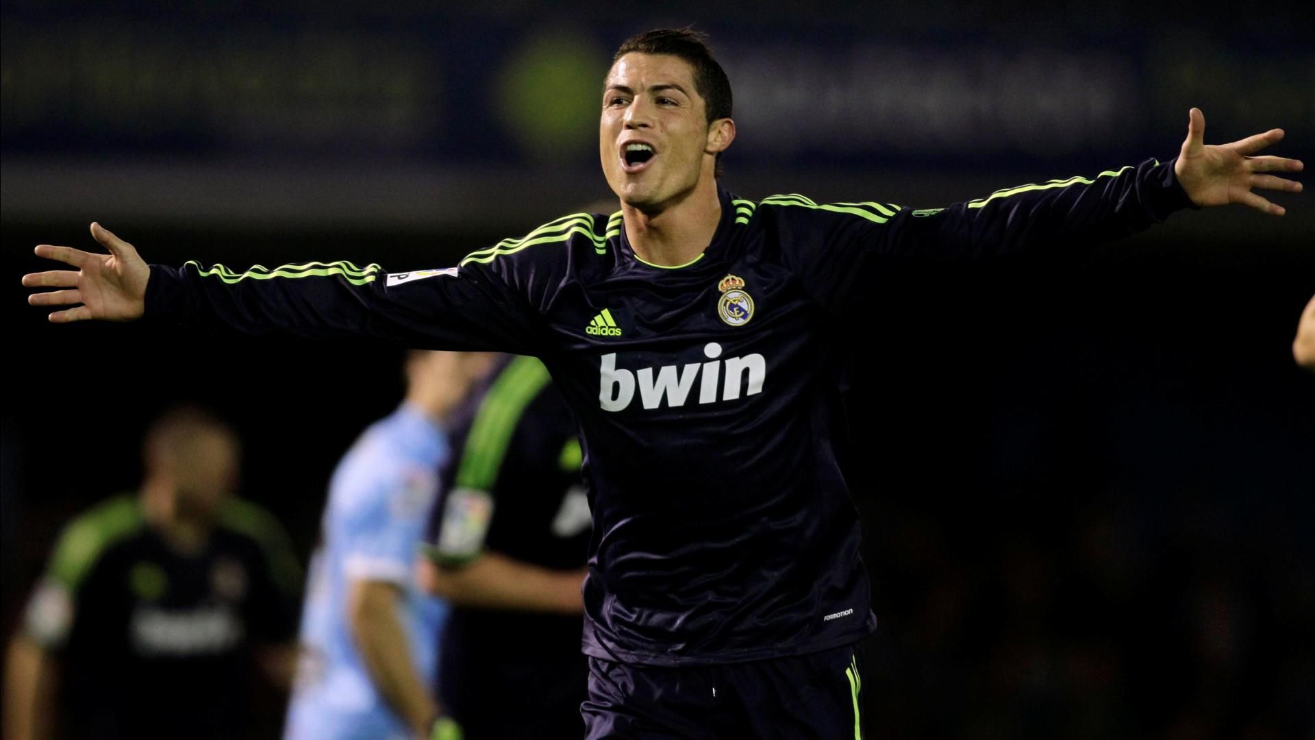 Cristiano Ronaldo Celebrating A Goal Wallpaper Ronaldo In Black Jersey HD Wallpaper