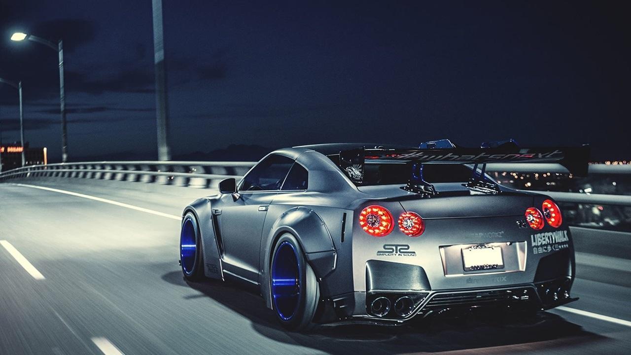 Nissan GTR Cars Wallpaper for Android